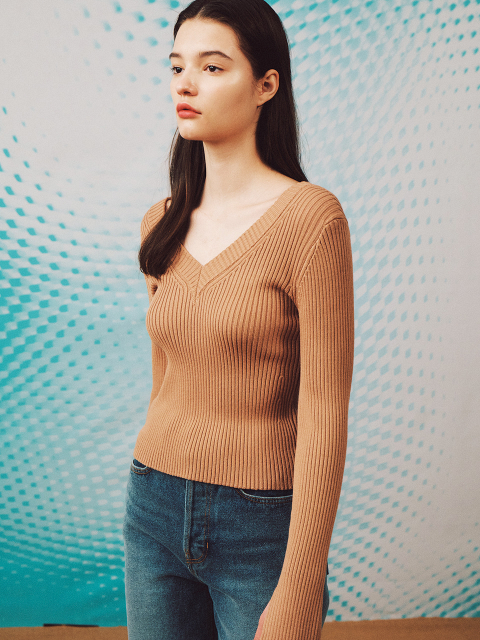 DEBBYS TWO WAY NECK POINT KNIT TOP